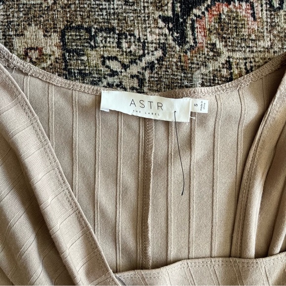 ASTR Ribbed MIDI Dress Long Sleeve Sheath Twist Neck Asymmetric Body Con - Picture 4 of 5